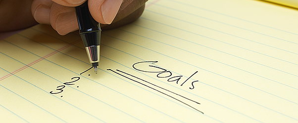 「SMART」の法則に従ってマーケティング目標を設定する方法とは？