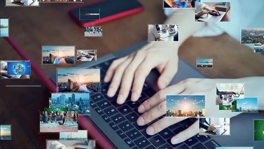 YouTubeで収益を得るには？収益化条件や収入の目安も詳しく解説