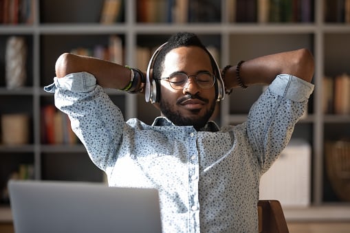 Conoce estas técnicas sobre cómo descansar tus ojos