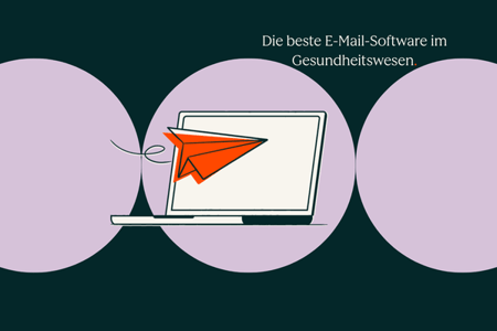 Person recherchiert E-Mail-Marketing für Tools im Gesundheitswesen