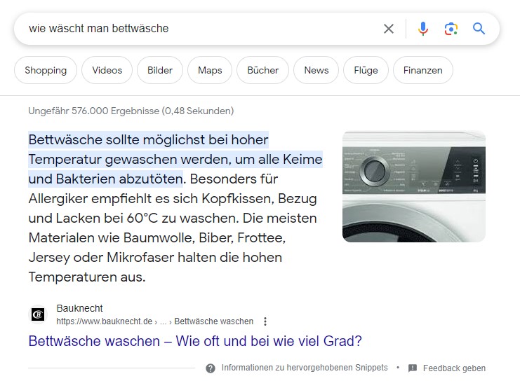 Im Featured Snippet innerhalb einer SERP sticht eine Seite heraus, die die besten Informationen liefert.