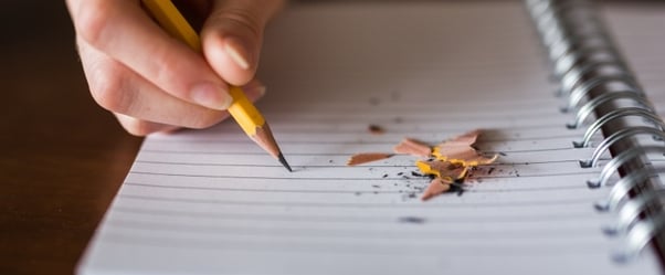 Einleitung mit Bleistift schreiben