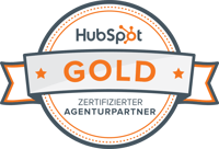 Abzeichen für die Gold-Stufe des HubSpot-Partnerprogramms