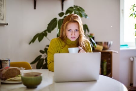 person using a jquery wordpress plugin to set up jquery in wordpress