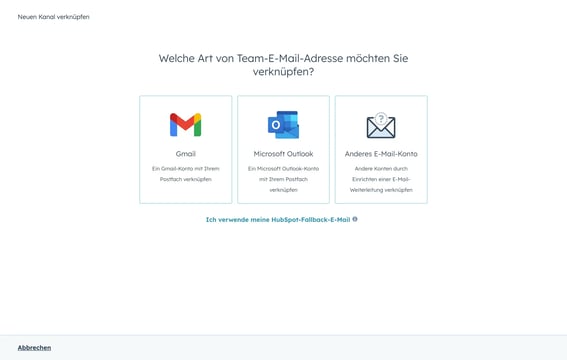 HubSpot-Benutzeroberfläche zeigt, wie ein Benutzer seine persönliche E-Mail-Adresse mit den Team-E-Mails von HubSpot verknüpft