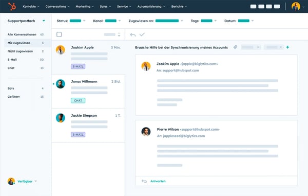 Das HubSpot-Ticketsystem zeigt den E-Mail-Versand aus einem Ticket heraus an