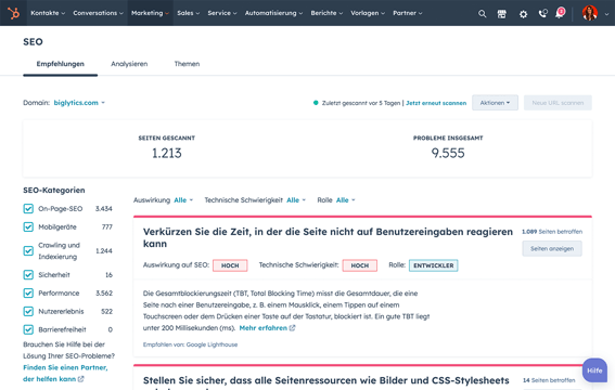SEO-Software von HubSpot mit einer Liste von Empfehlungen, um SEO-Probleme zu beheben