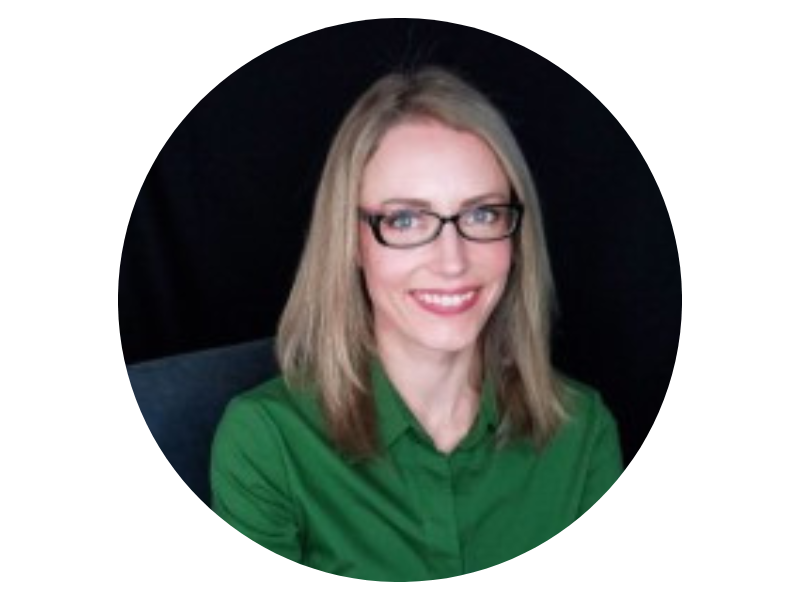 Kelly Sarabyn circle headshot no orange