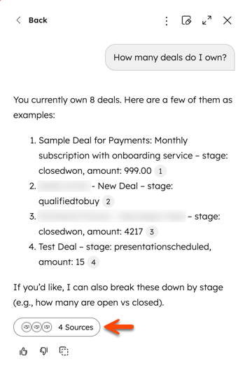 Breeze-Assistent wird dort angezeigt, wo der Benutzer eine Eingabeaufforderung eingibt, und unter der Antwort zeigt ein Pfeil auf die Schaltfläche Quellen.