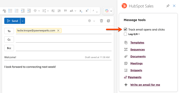 O suplemento HubSpot Sales Office 365, mostrando a opção de rastrear emails do Outlook.
