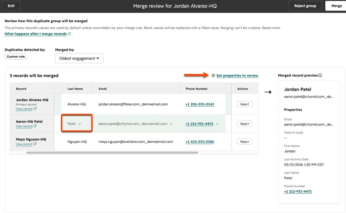 HubSpot merge review page for Jordan Alvarez-HQ showing three duplicate records in a table, with an arrow highlighting the Set properties to review link.