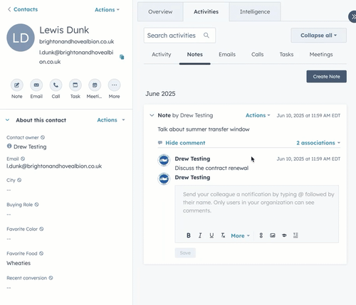 L’image GIF montre une note ouverte sur un contact « Lewis Dunk ». L’utilisateur déplace le curseur pour afficher une icône de crayon afin de modifier le commentaire existant.
