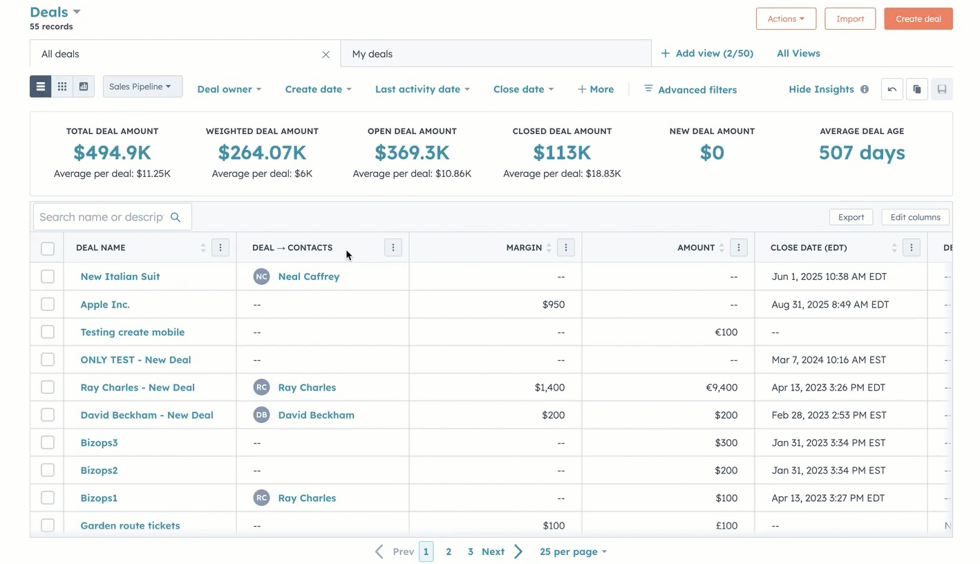 una imagen GIF que muestra un negocio llamado Nuevo Traje Italiano y un número de teléfono rellenado a través de la sincronización de la propiedad desde un número de teléfono de contacto