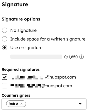 見積もりエディターの[Signature & Payment(署名と支払い)]セクションで、電子署名オプションが選択されています。