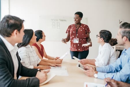 How to Implement Consistent Messaging on Your Team, According to Sales Managers