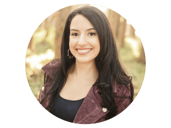 Ivana Applegate headshot