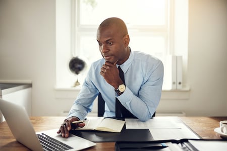 accountant evaluating best accounting wordpress themes