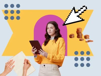 woman chooses buyers journey keywords for a blog post