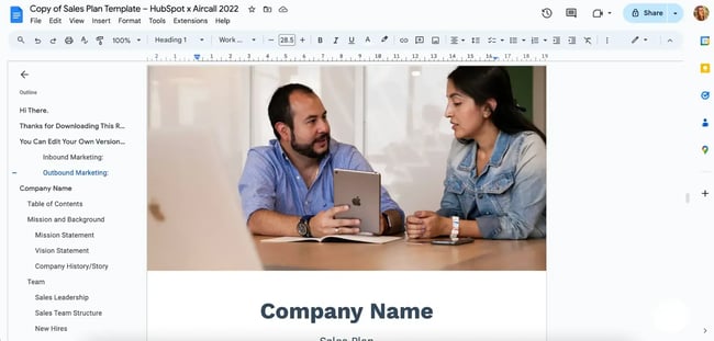 HubSpot’s sales close plan template screenshot with customizable sections