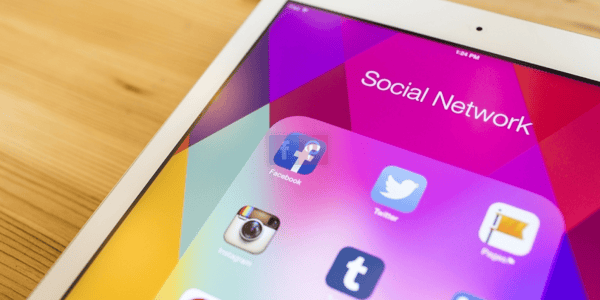 convertir-seguidores-redes-sociales-clientes-762277-edited.png