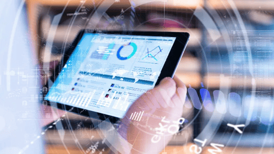 CRMとMAの違いは？機能や役割の比較と連携のメリット