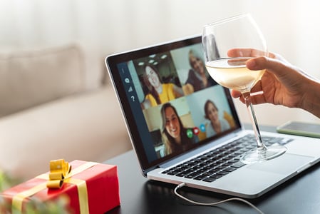 Dinámicas navideñas online para celebrar con tus empleados