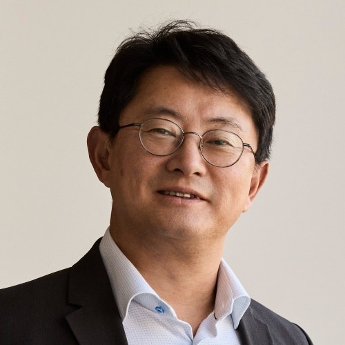 dong-su-kim-1eN9pg