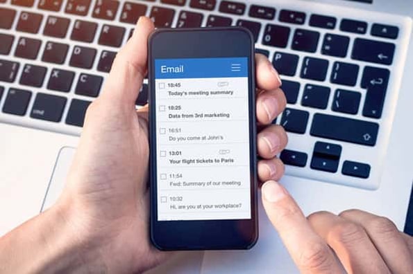 A person receives email sent via Facebook's email marketing tool.