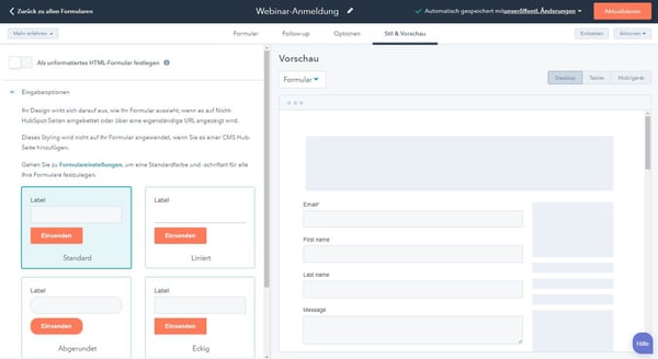 Screenshot des HubSpot Form Builder-Editors mit einer Webinar-Anmeldeseite. Links sind verschiedene Formulargestaltungsoptionen sichtbar (Standard, Liniert, Abgerundet, Eckig), rechts eine Vorschau des Formulars mit Feldern für E-Mail, Vorname, Nachname und Nachricht. Die Schaltfläche ‘Aktualisieren’ ist oben rechts hervorgehoben.