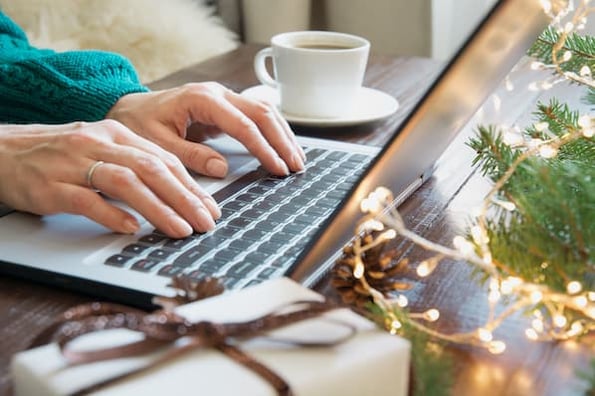 salesperson closes deals as holiday season approaches