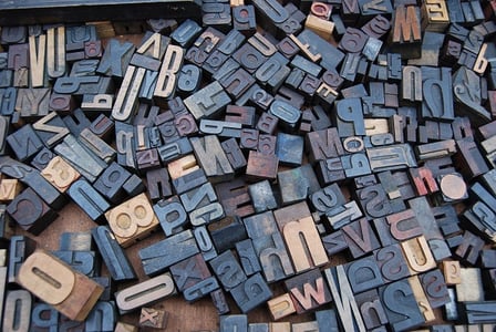 caractères complétant la communication print