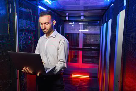 Cómo comprar un dominio y hosting