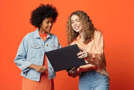 Testes A/B dirigidos por IA: como extrair insights com IA no marketing