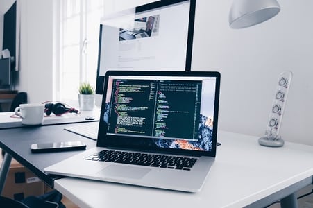 Application low code sur un ordinateur