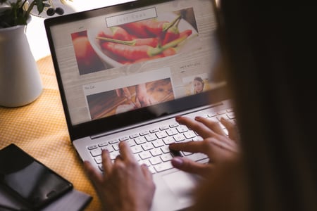 veja como escolher o melhor sistema de gestão de conteúdos para a sua empresa 