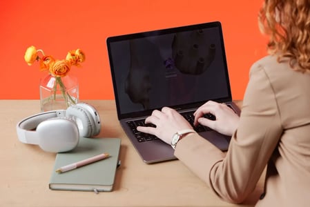 Storytelling com IA: como criar narrativas personalizadas que engajam