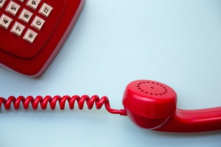 combiné de téléphone décroché
