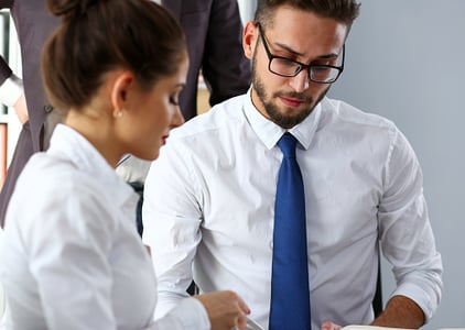 Conflictos laborales: qué son y cómo resolverlos (tips y guía gratis)