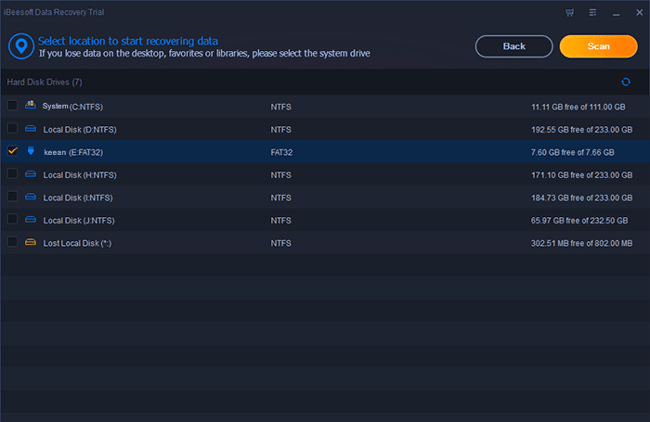 Resultados de la búsqueda de archivos perdidos en el software iBeesoft Data Recovery.