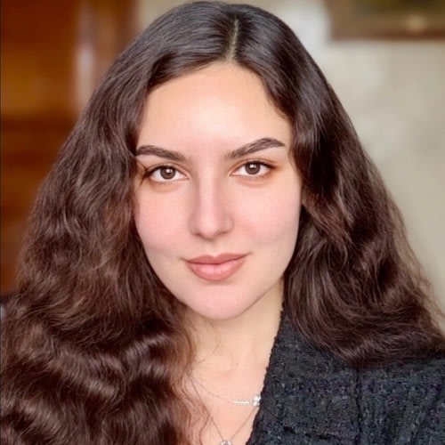 yasmina-benkhoui-G4vA2A