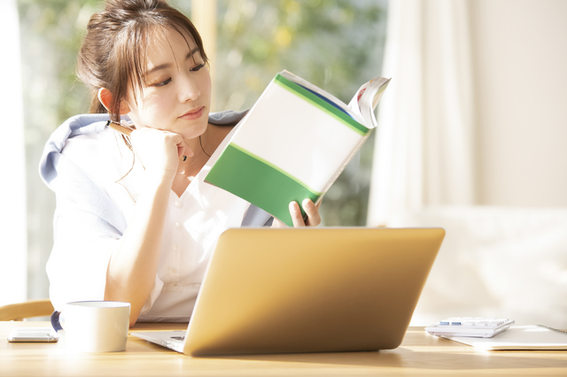 Excelの勉強方法は？独学におすすめの学習サイト・書籍・アプリ