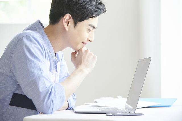 LinkedIn広告の効果的な活用法とは？広告の種類や出稿手順、運用のコツを解説