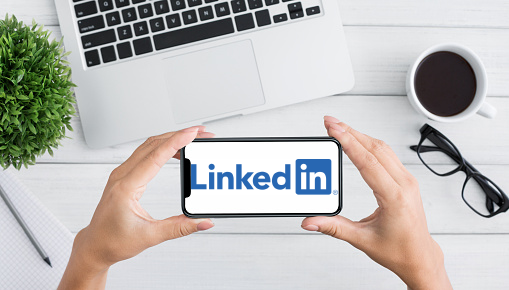 Comment utiliser LinkedIn : check-list des 42 meilleures astuces