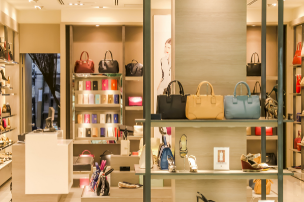L'intérieur d'un magasin
