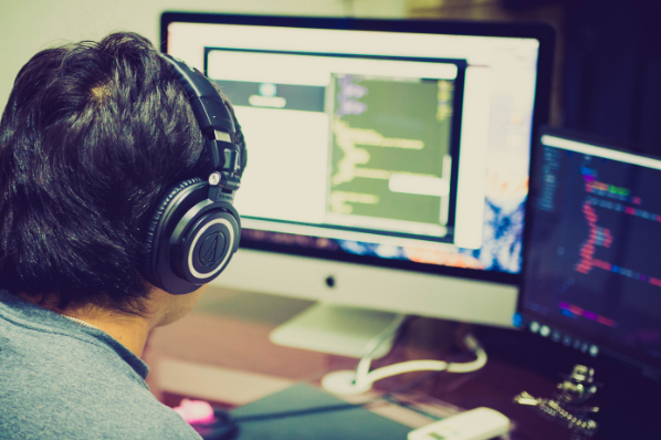 Footer (pied de page) : Comment le créer ? [Avec 10 exemples]