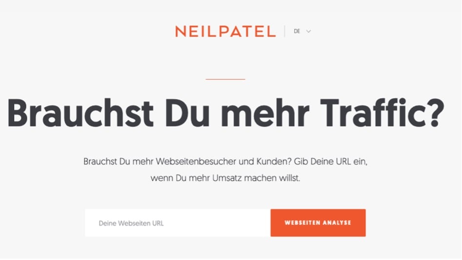 Der Call-to-Action von Neil Patel begegnet Besuchern und Besucherinnen direkt beim Besuch der Homepage.