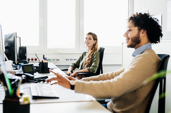 Servicedesk vs. Helpdesk: Definition und Unterschiede