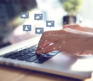 12 cursos de marketing digital indispensáveis para se especializar!