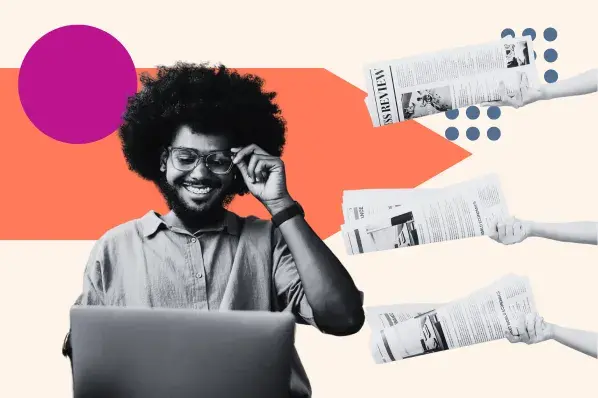 man reviews news website design