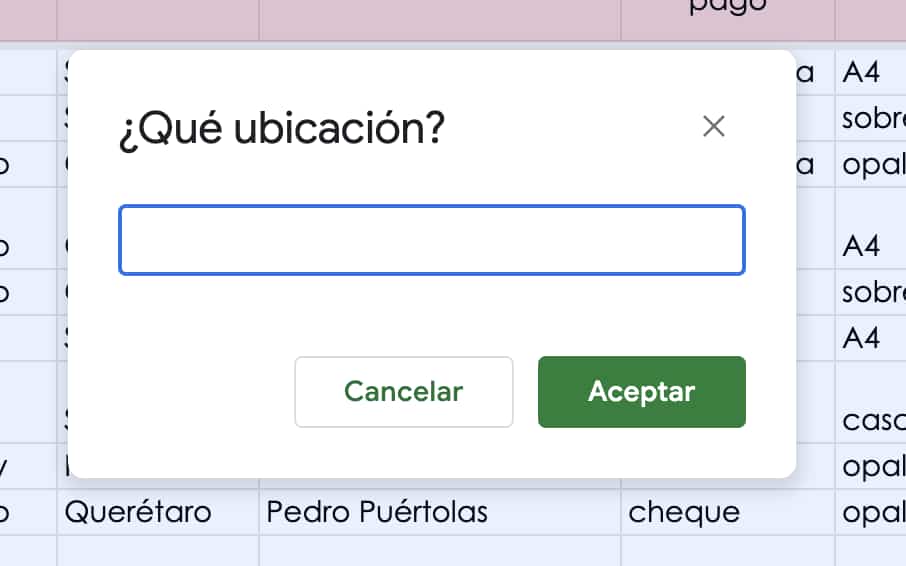 Cuadro de diálogo para indicar la ubicación de la hoja actual en la que se hará una tabla dinámica para crear un dashboard de ventas en Excel